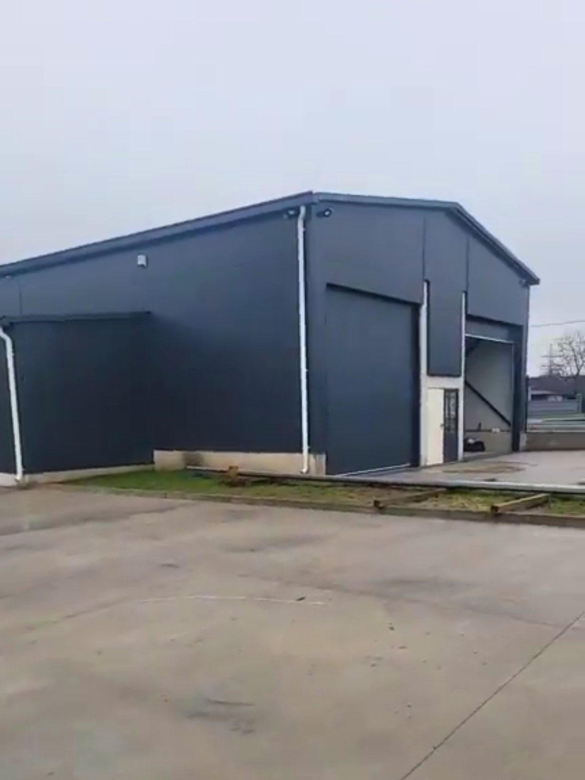 hală metalică Ploiesti